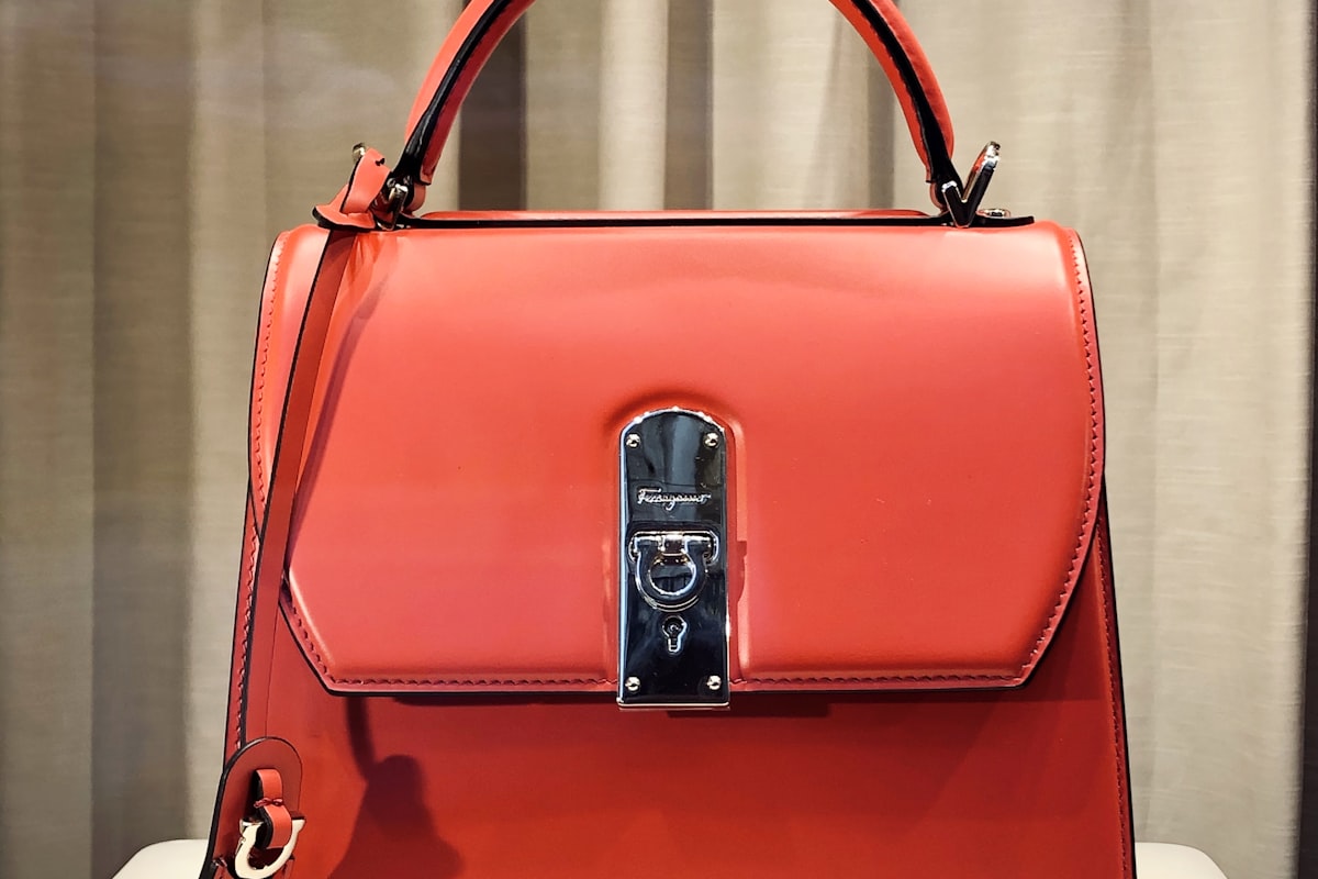 Italian leather supply chain - The Italian leather supply chain: from farm to fashion